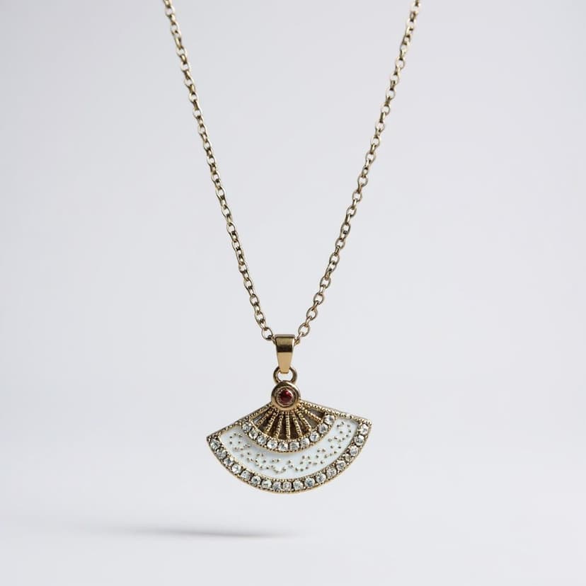 Yarım Ay Yelpaze Motifli Beyaz Taş Detaylı Kolye